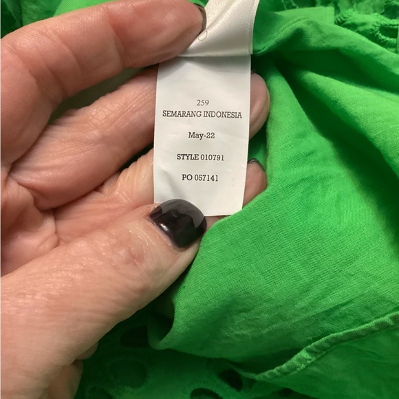 💥PRICE DROP💥 Caroline Long Sleeve Eyelet Top - Picture 7 of 8